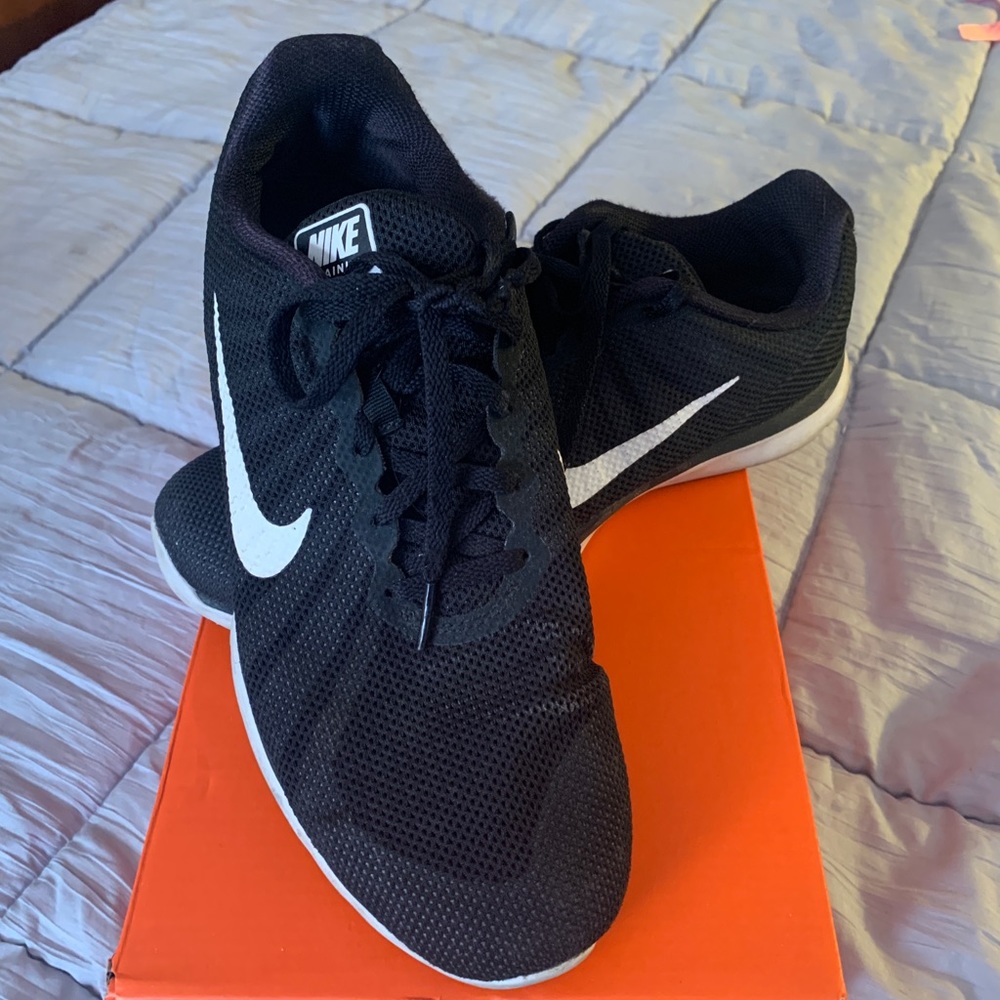 Black Nike